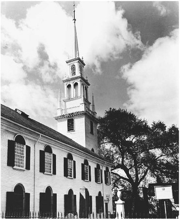 Newports Trinity Church, built from 1724 to 1726, houses an organ that was tested by G.F. Handel before it left England in 1733.